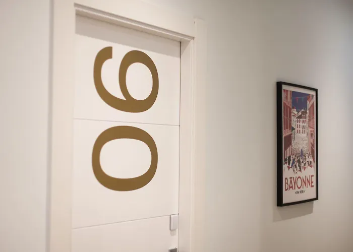 Гостьовий будинок Aldamar Сан-Себастьян